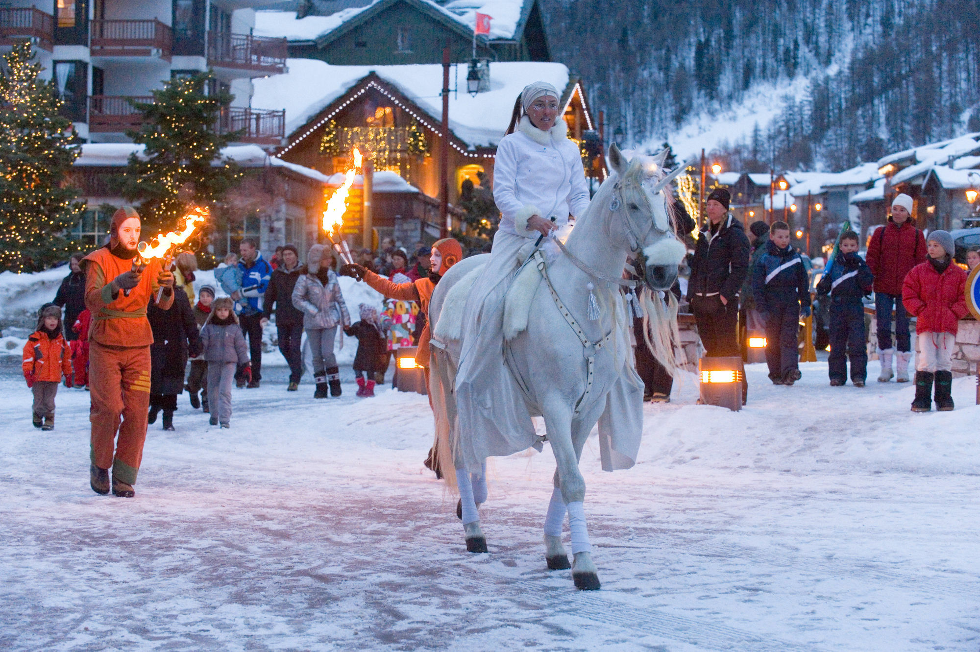 Chalet Hotel Le Val D'Isere ภายนอก รูปภาพ