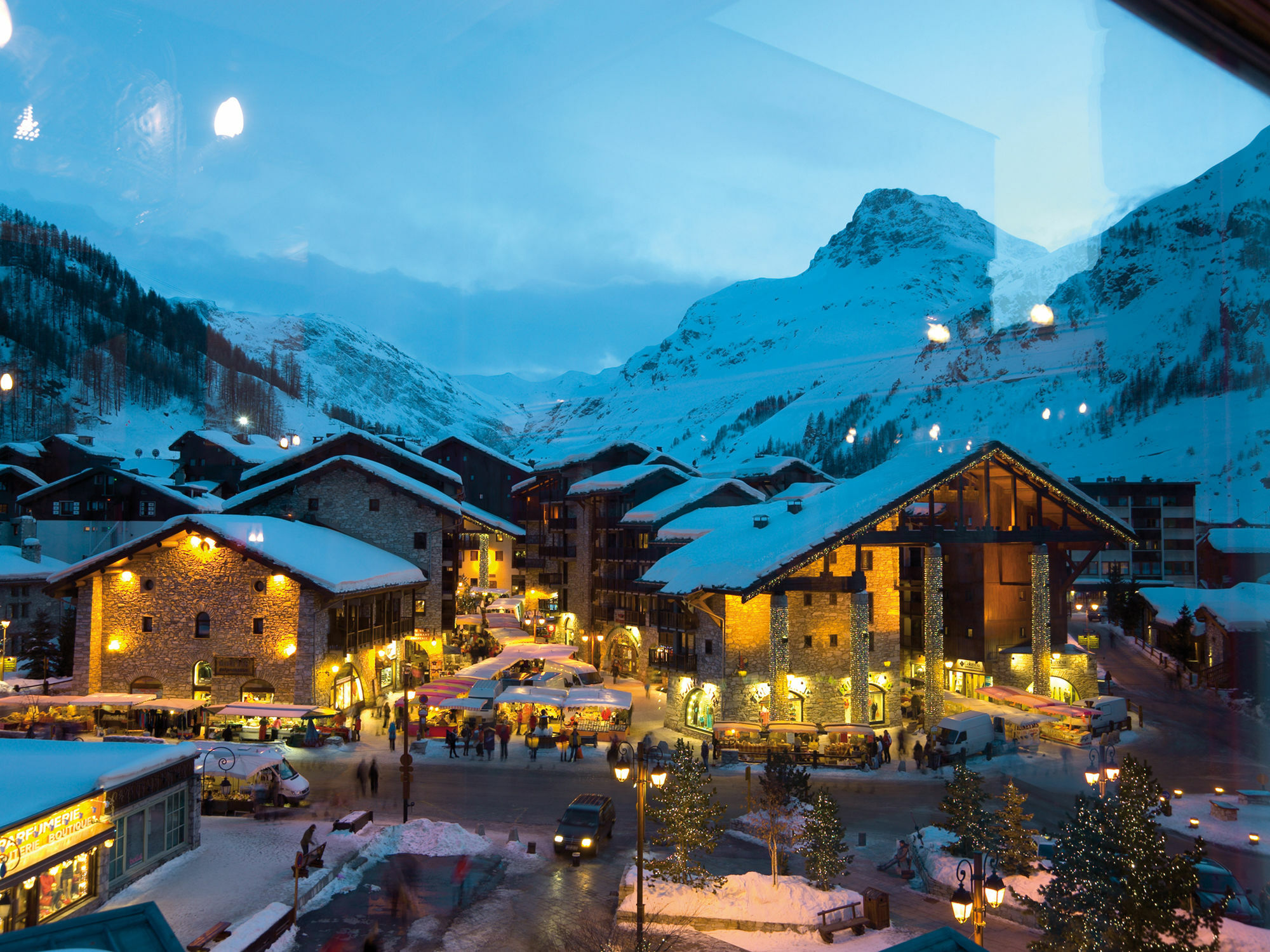 Chalet Hotel Le Val D'Isere ภายนอก รูปภาพ