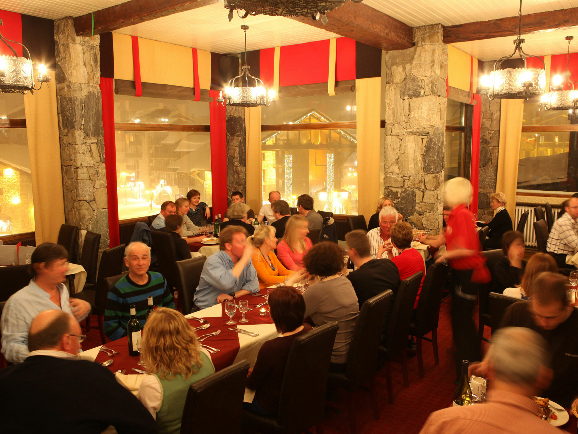 Chalet Hotel Le Val D'Isere ภายนอก รูปภาพ