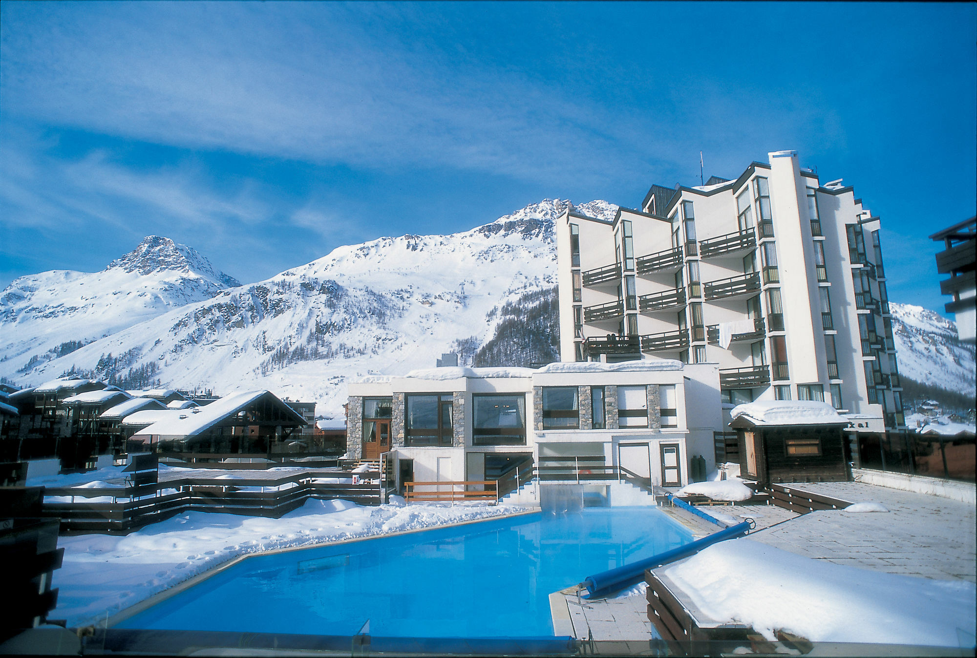 Chalet Hotel Le Val D'Isere ภายนอก รูปภาพ
