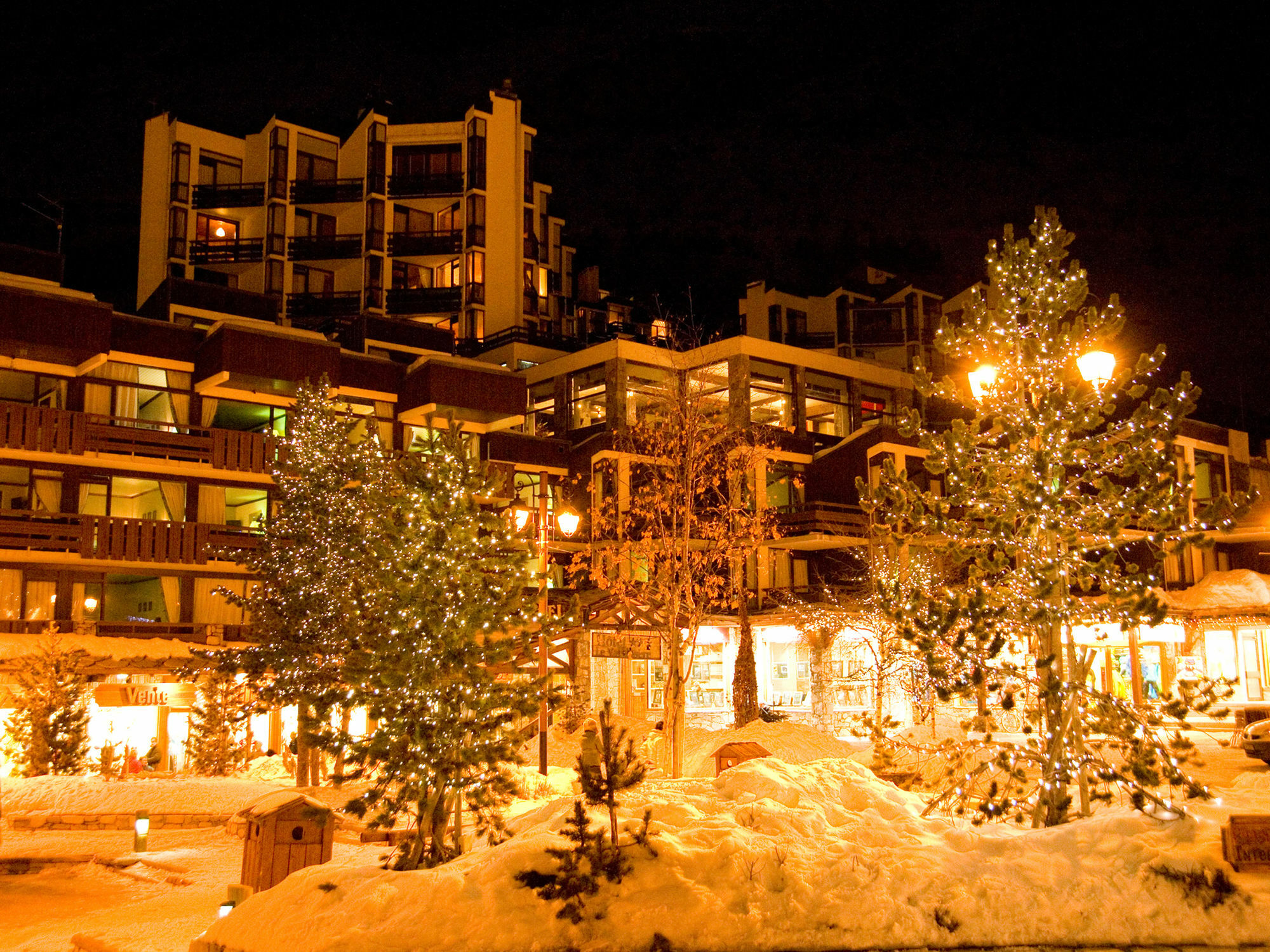 Chalet Hotel Le Val D'Isere ภายนอก รูปภาพ